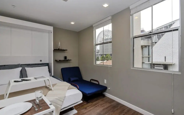 Luxurious HomeTel by Hosteeva