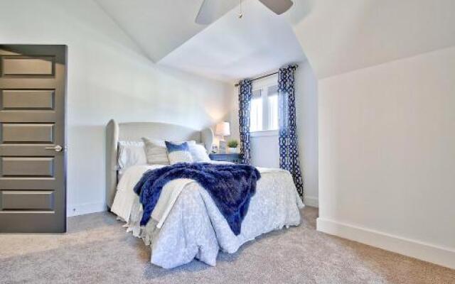 Doubly Chic East Nashville Duplex by RedAwning