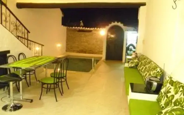 Casa Los Almendros