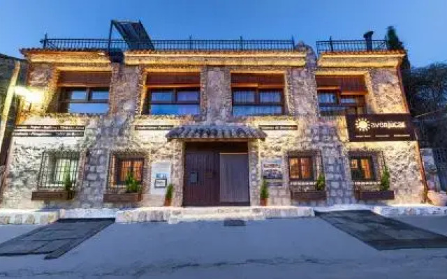 Hostal Avenjúcar