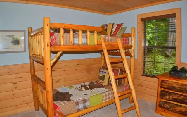 Sugar Bear Mtn Hideaway