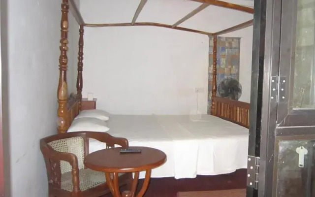 New Green Hut Inn