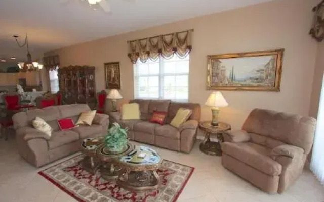 200 Harborview Grande