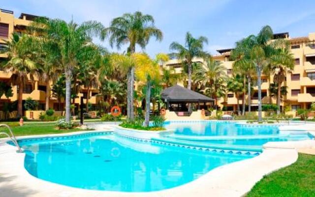 Costalita Beachfront Superior 2BD Apartment