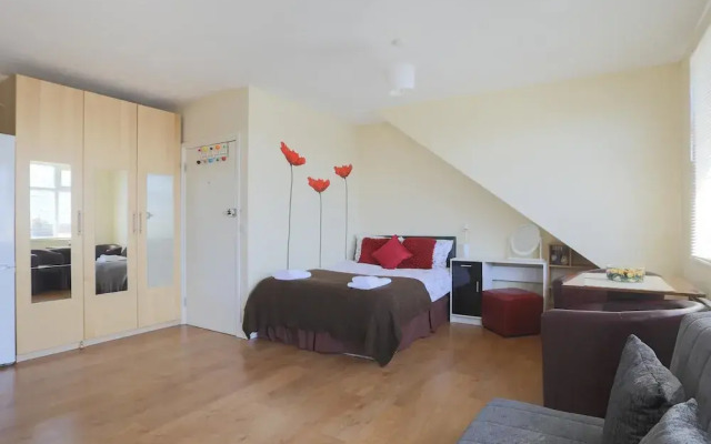 Beautiful Studio Flat in Harrow 42c