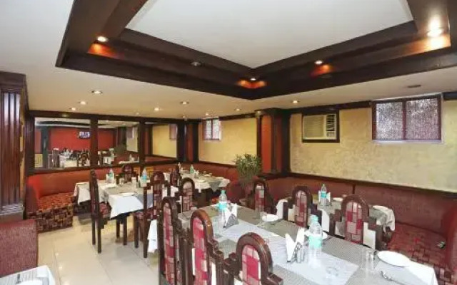 Hotel Amrit Regency