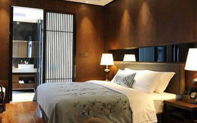 Yannian Plaza Hotel