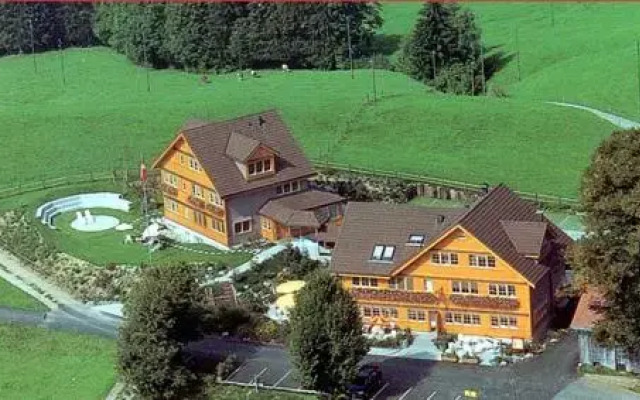 Ferien - & Seminarhotel Chäseren