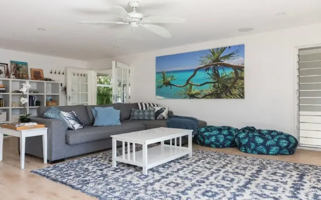 Gold Coast Tropical Beach House
