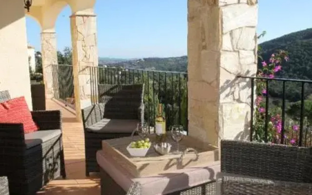 Villa Ambolo
