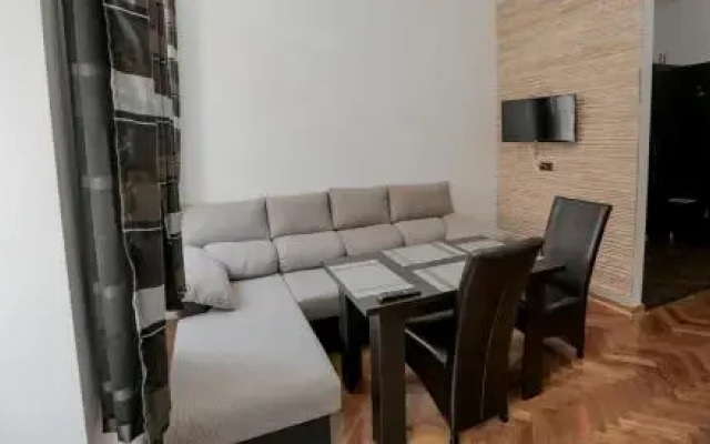 Poarta Schei Residence