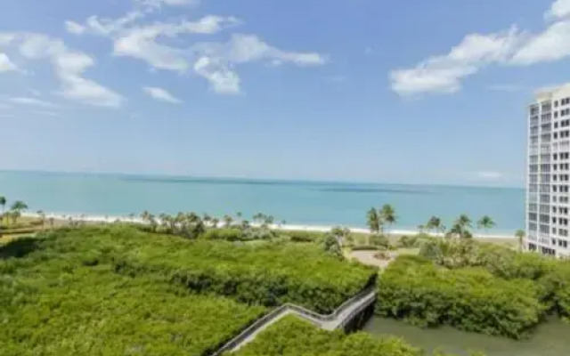 Luxury Gulf-Front Condo Located in Distinguished Area with Pool and Hot Tub by RedAwning