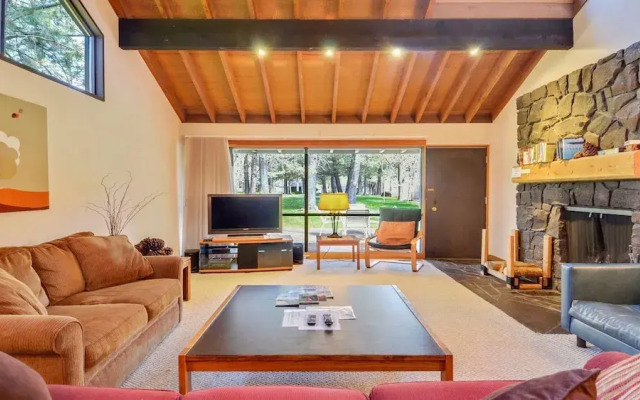 Meadow House 21 Apartment