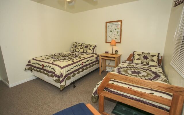 1693 - Moonridge Getaway