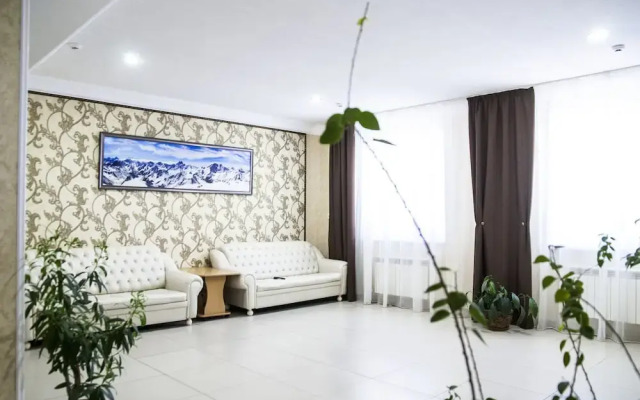 Отель Альпина