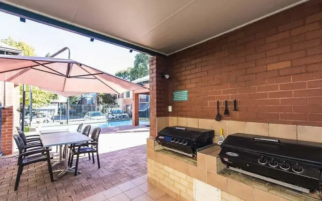 Subiaco Village 18