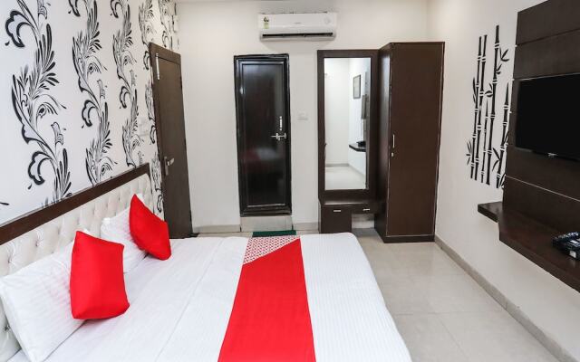 Hotel Madhuram Palace