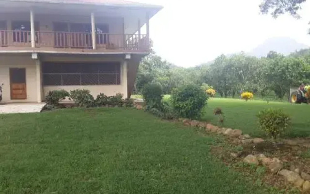 Yamwits Lodge
