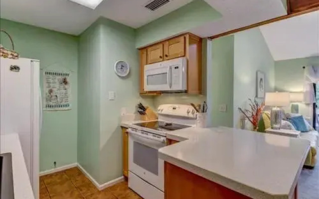 Dog Friendly Condo, Easy Access to Amelia Island Beautiful Beaches by RedAwning