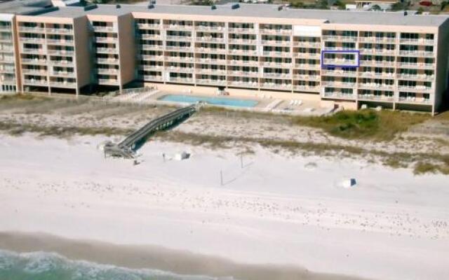 Islander 5003 by RedAwning