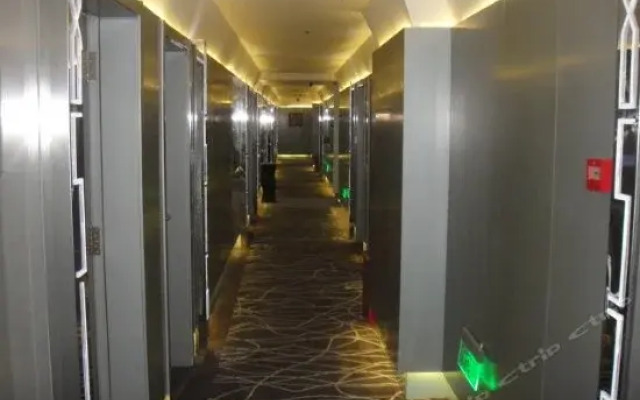 Zhengzhou Zijun Fashion Hotel