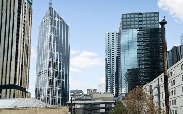 LIZZI, Melbourne Studio Apartment