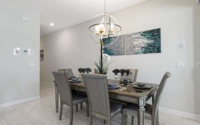 Storey Lake - 3062 Gatsby Street