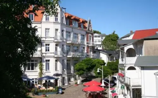 Haus Viktoria by Meine Ruegenferien