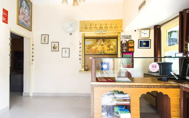 Singhasan House