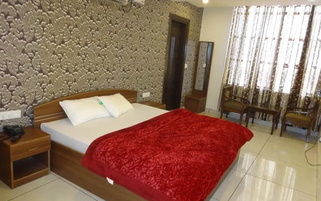 The Shradha Hotel