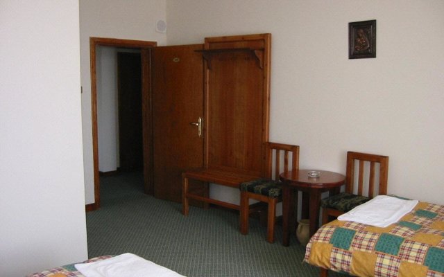 Hotel Karvalli