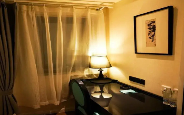 Qinglong Business Hotel - Qingdao