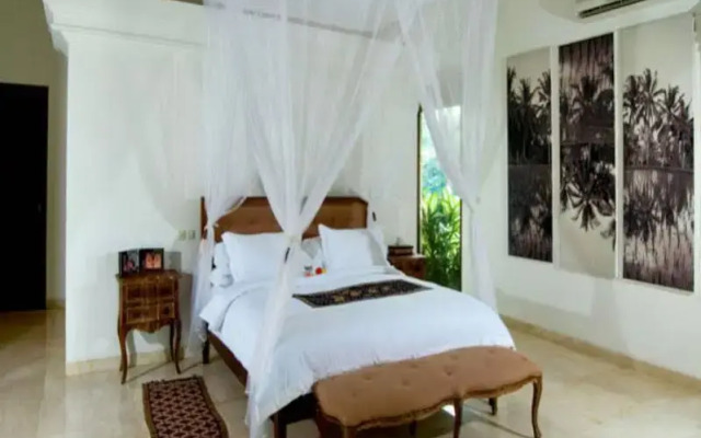 Villa Batu Putih