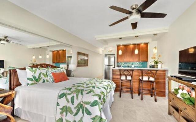 Waikiki Shore 515 Beachfront & Upgrade