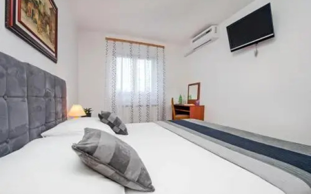 Rooms Ladonja
