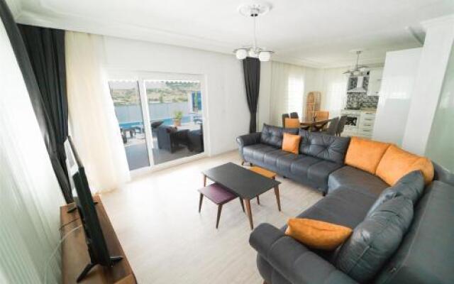 Villa Kaya by Akdenizvillam