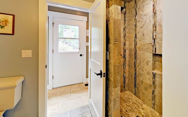 1337 Wildwood Ave Home