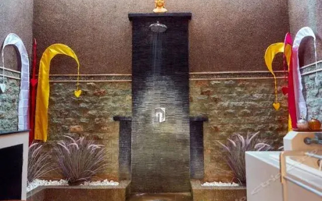 Kayu Ayu Villa