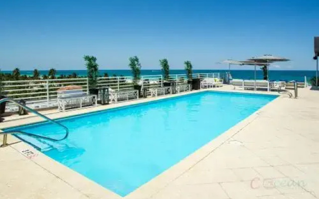Suites at Congress Ocean Drive