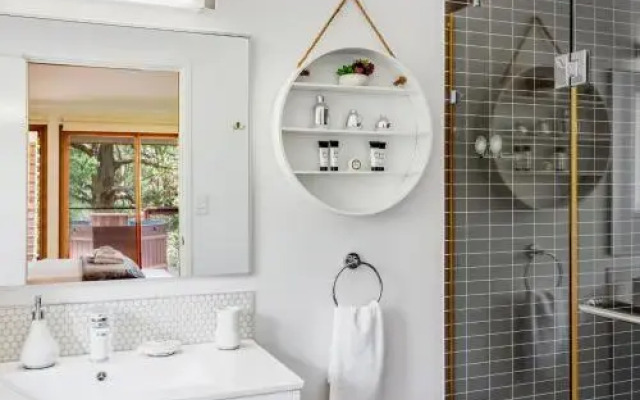 Ravensbourne Escape-Tree Tops