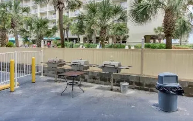 Romar Beach 101 by RedAwning