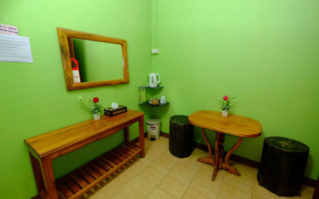 Lanta Ala Guest House