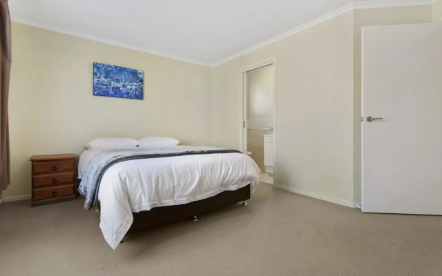 The Apartment on Sapphire