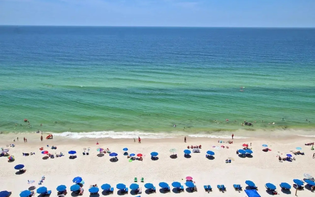 Crystal Shores West 702