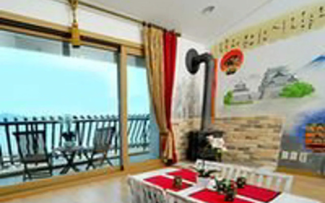 Taean (Anmyeondo) Before Sunset Pension