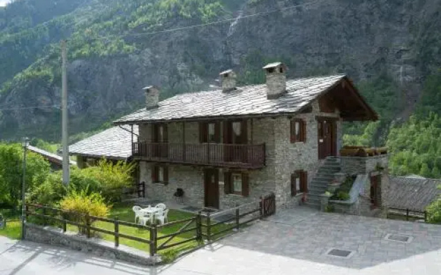 Case Gran Paradiso Rhemes Saint Georges