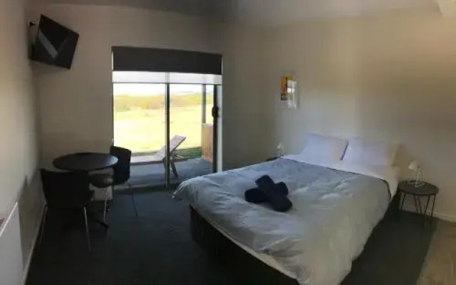 Surfside Hotel Motel