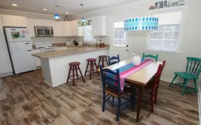 Camelot Hallett - 3 Br Home