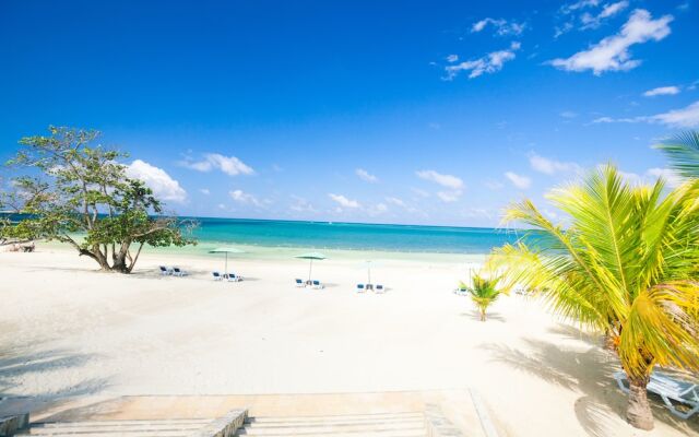 Pristine Bay Beach Villa