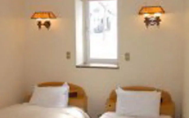 Jurin Cottage